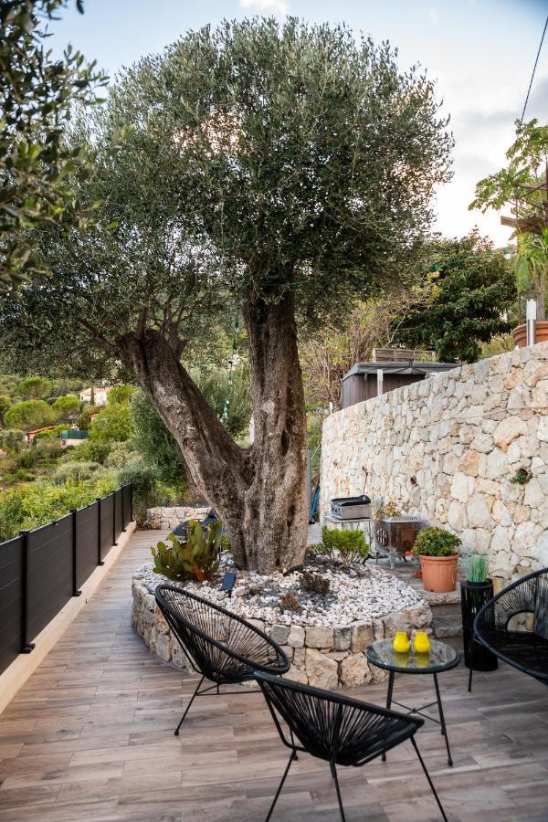 Le Petit Jardin Exotique Villa โบโซเลย ภายนอก รูปภาพ