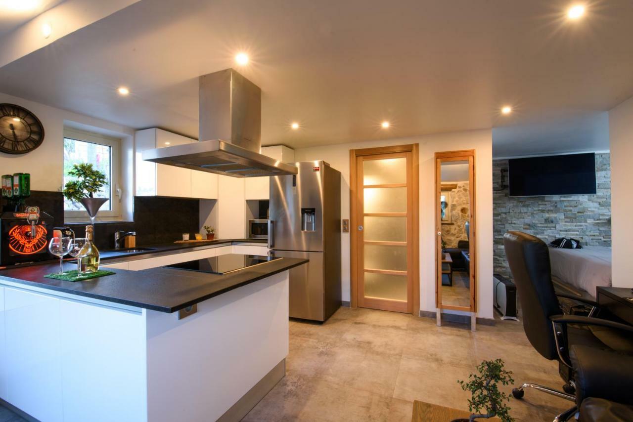 Le Petit Jardin Exotique Villa โบโซเลย ภายนอก รูปภาพ